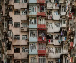 Czym wykończyć balkon od spodu